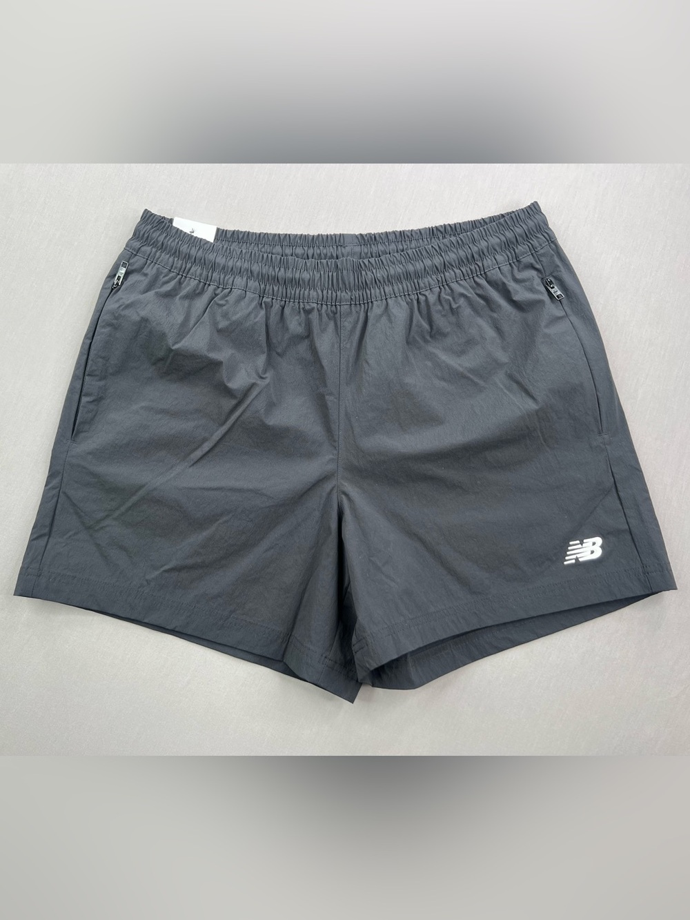 NEW BALANCE MENS ATHLETICS STRETCH WOVEN 5” LIGHTWEIGHT ACTIVEWEAR SHORTS